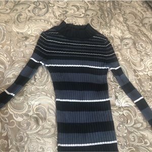 No Boundaries Size S/M Stripped black,white, dk gray Shirt.